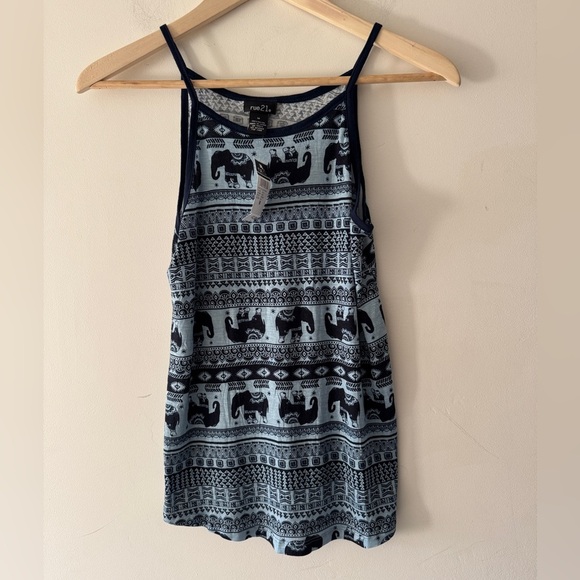 NEW! Rue21 Women's Elephant Geometric Print Spaghetti Strap Tank Top - Picture 1 of 3